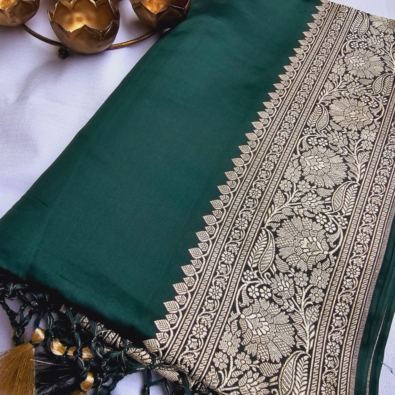 Premium Mashru Silk full Jaal border and pallu Saree.