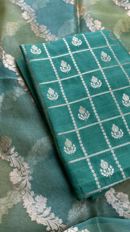Green chiniya Jaal kurta, Rangkat kora dupatta, plain bottom