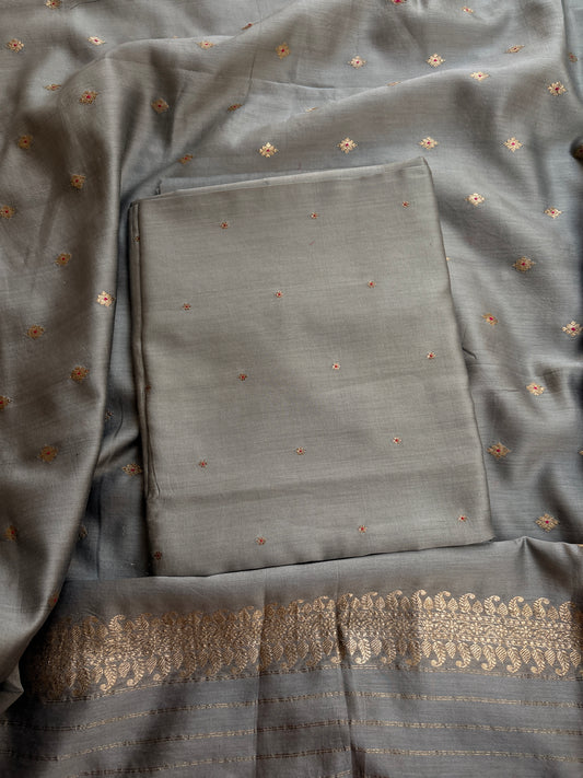 Grey handloom silk kadhwa suit set