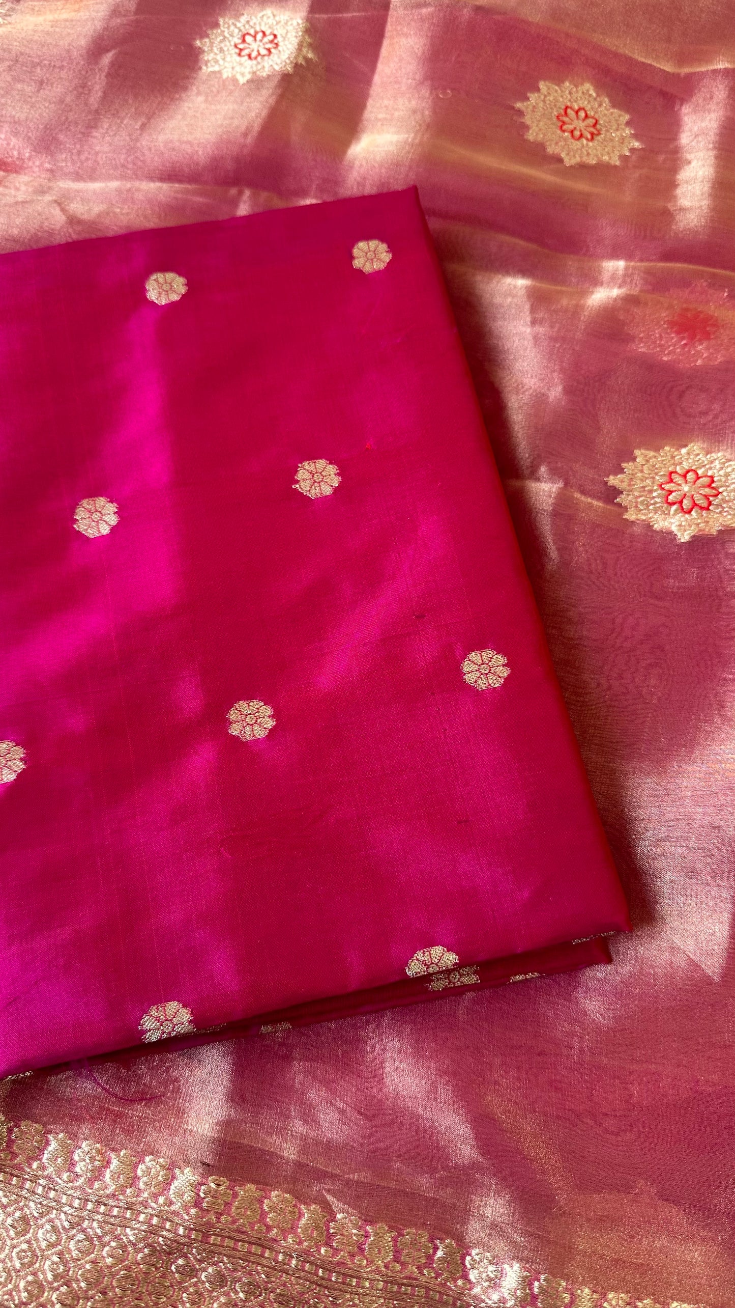 Pink katan silk kurta, tissue meendar dupatta, plain silk bottom.