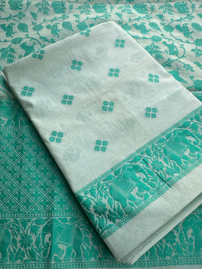 Sea green booti kurta, shikargah dupatta, plain bottom