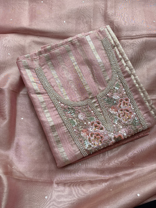 Pink pure tissue suit with embroidered suit set