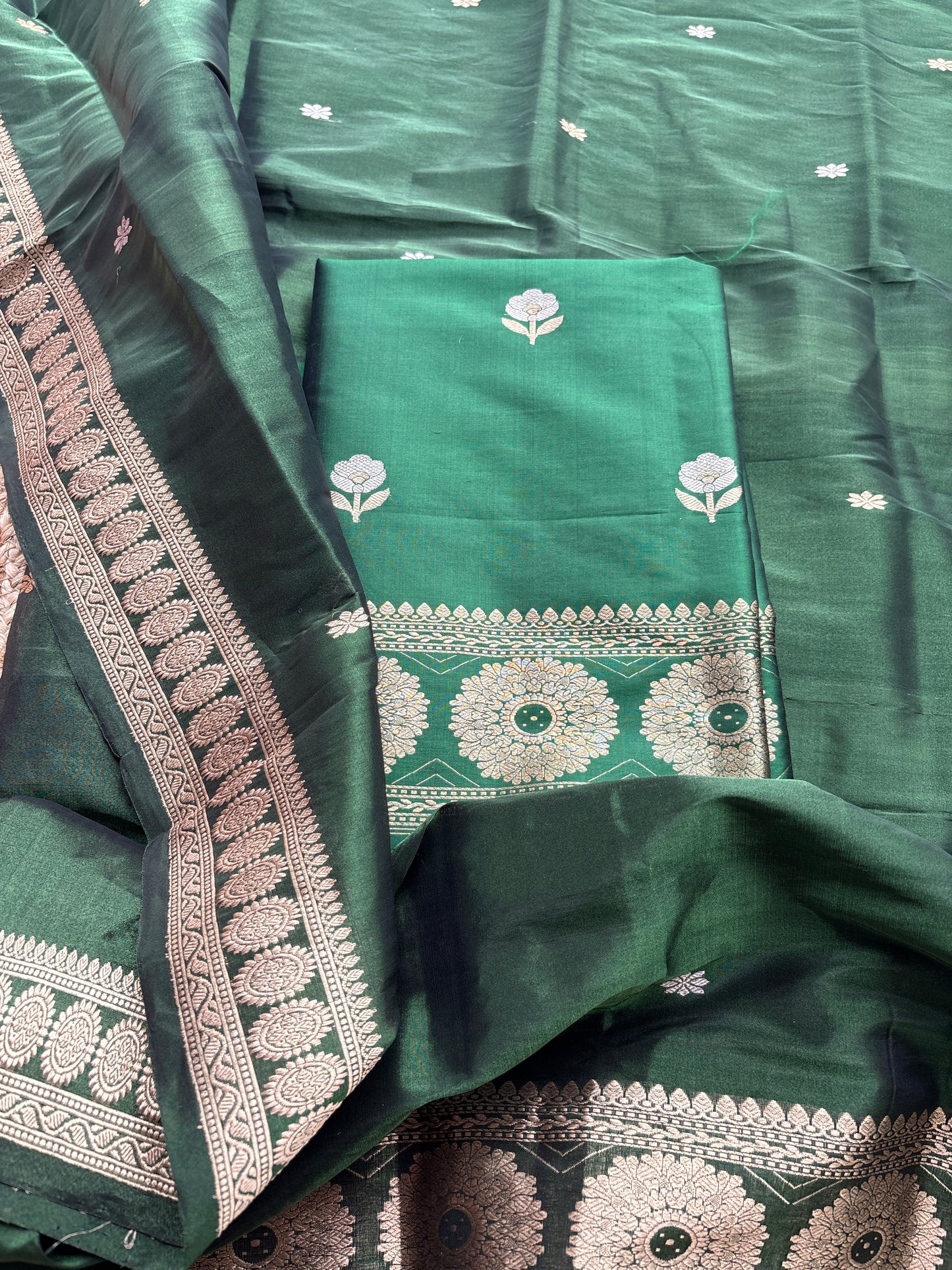 Green katan silk kurta , bottom and tissue kadhwa dupatta