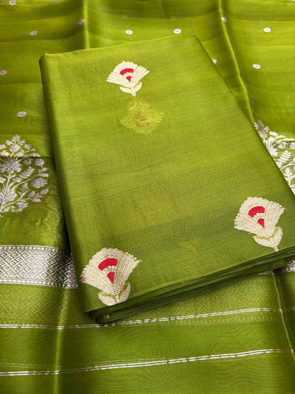 Green kora kadhwa piece suit set