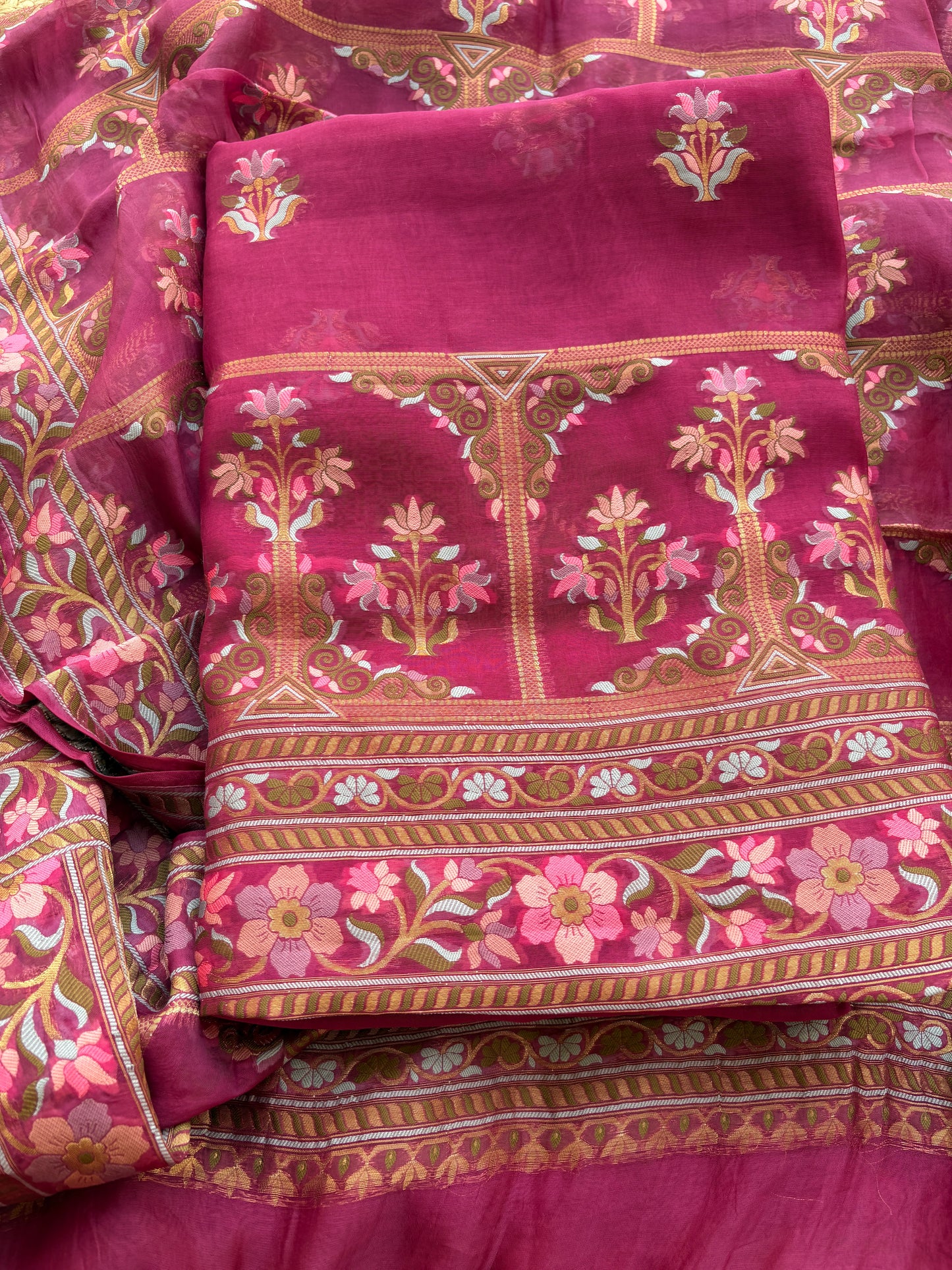 Magenta kora silk jaal suit set