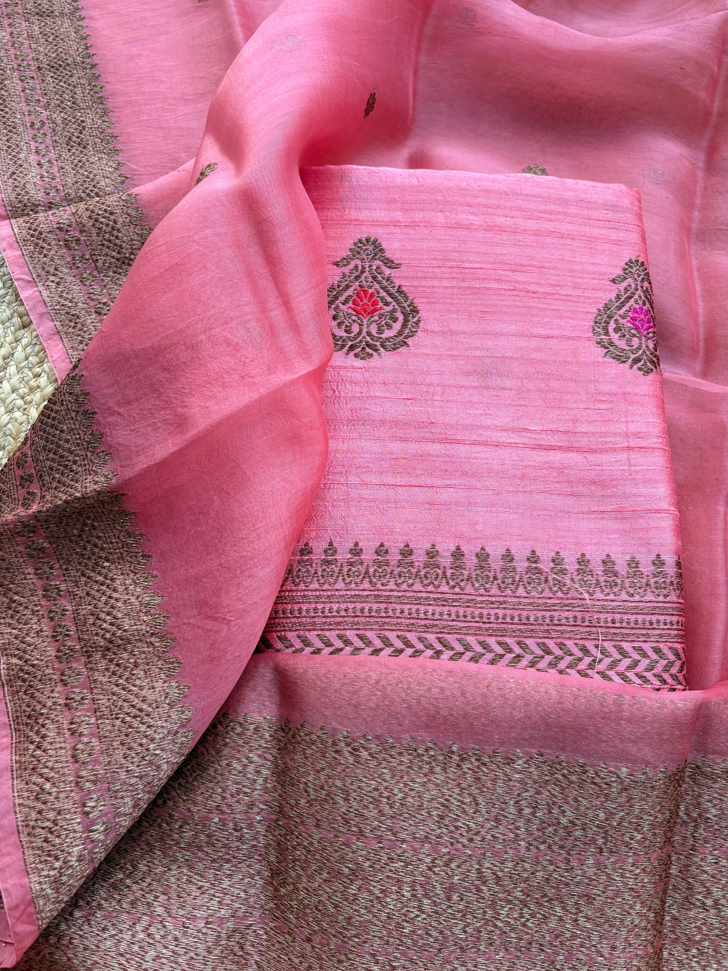 Pink raw silk tussar kadhwa suit set