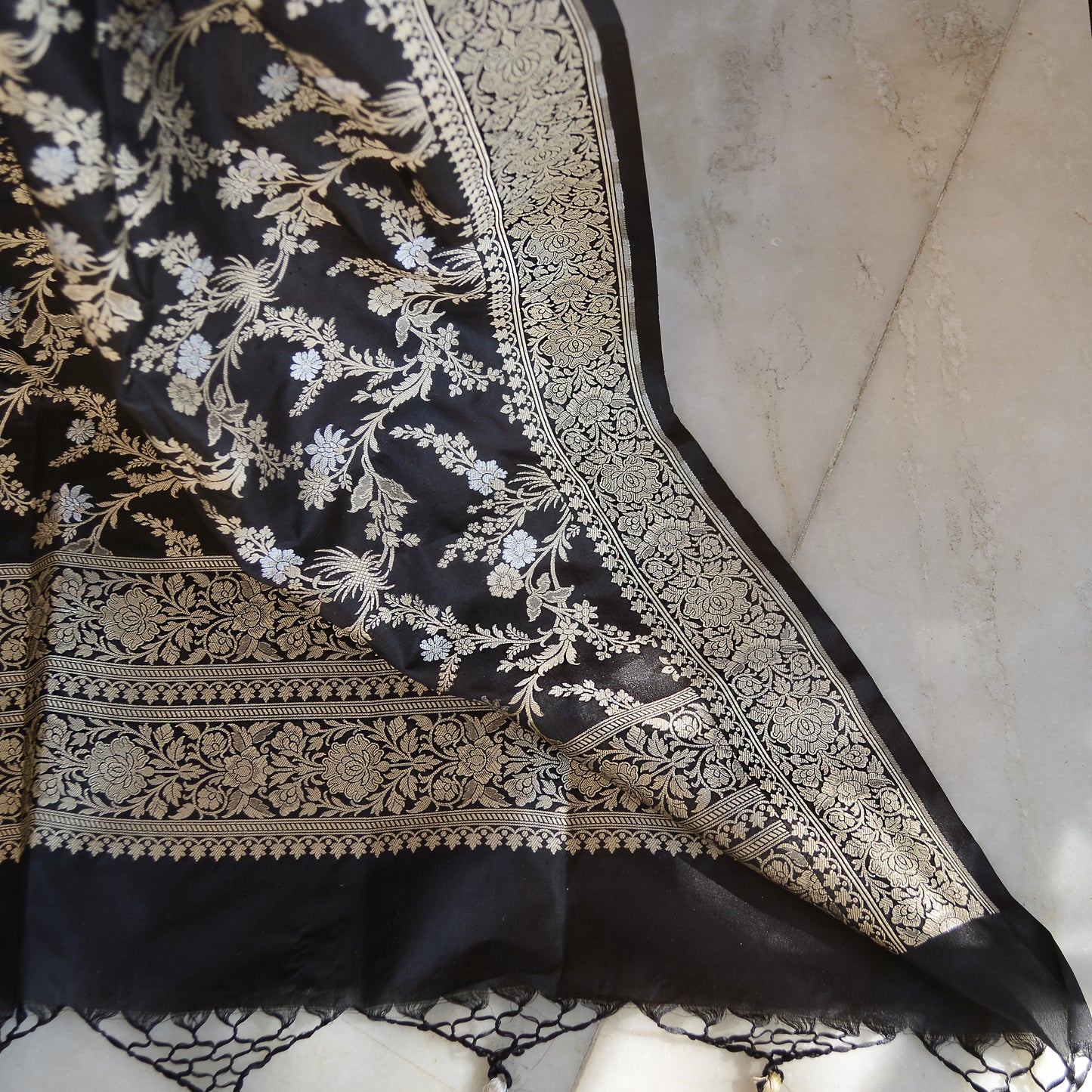 Black katan silk Sona rupa dupatta