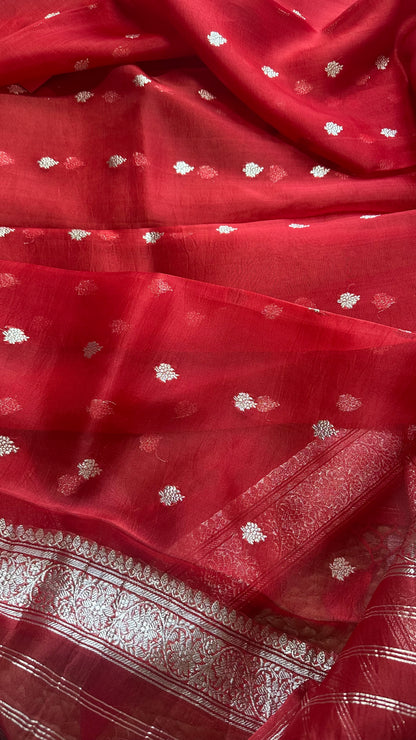 Red pure silver zari chiniya kurta, kora silver zari dupatta, plain bottom
