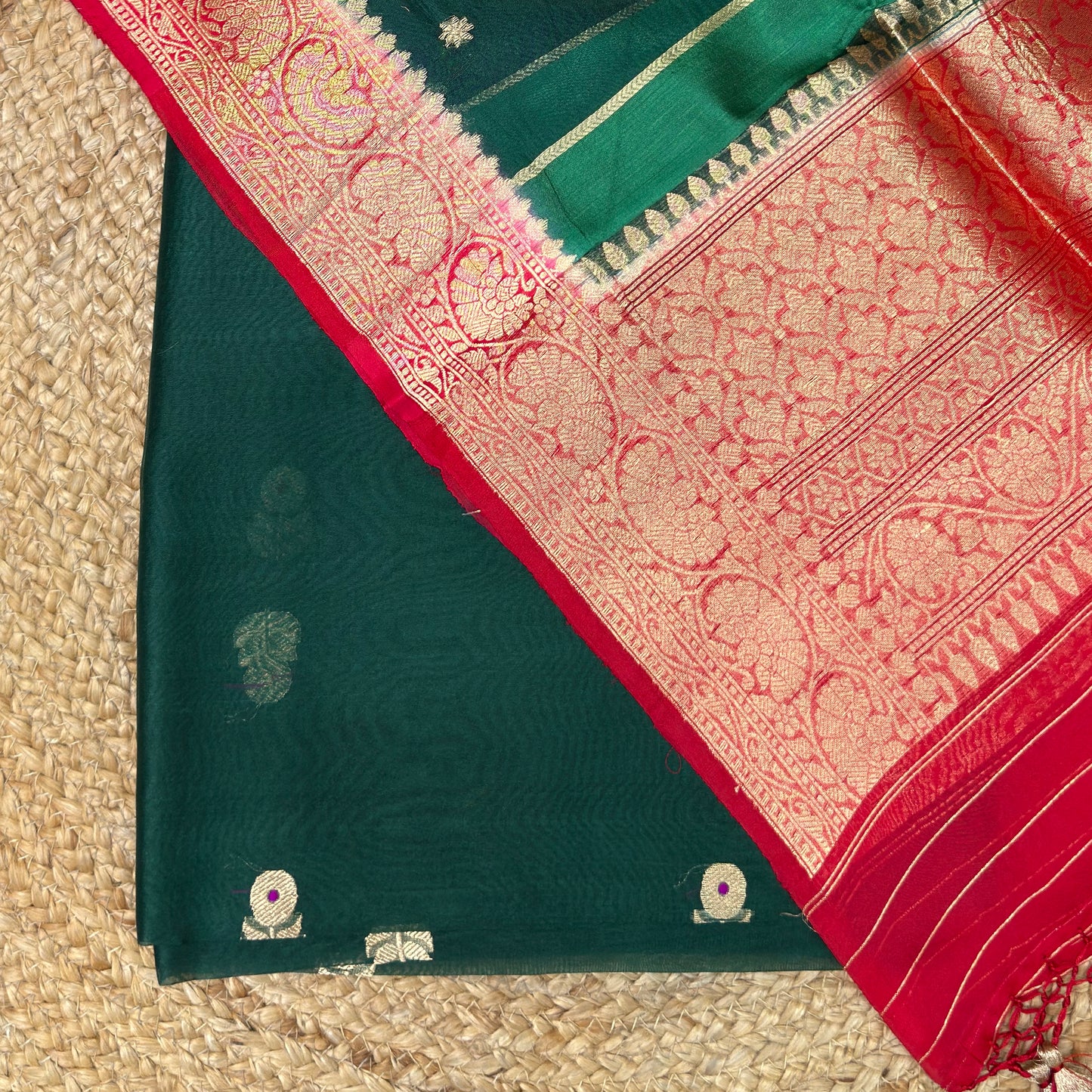 Green red shaded suit set