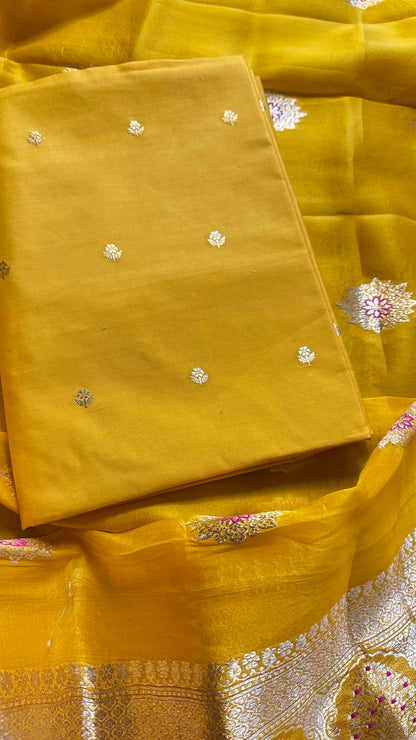 Yellow chiniya silk kurta, kora meendar dupatta, plain silk bottom