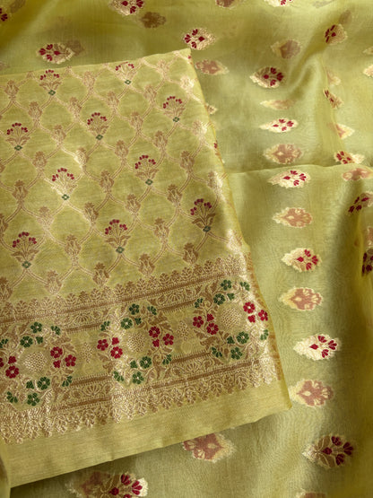 Green moonga silk kurta, kora kadhwa silk dupatta , plain bottom