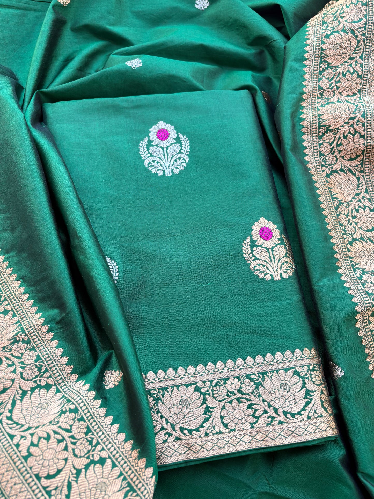 Green katan meenadar kadhwa suit set
