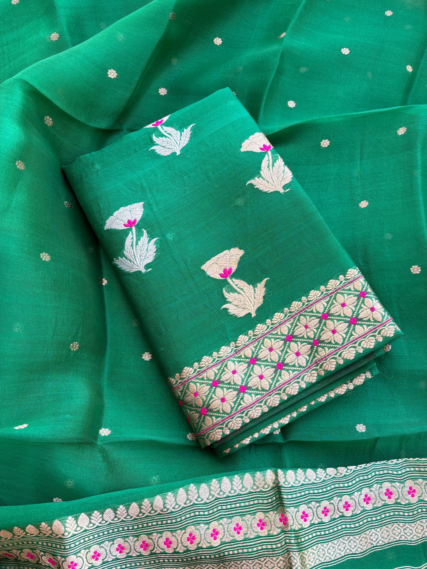Green kora kadhwa rose design suit set