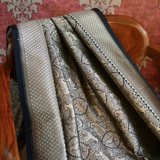 Black Banarasi silk shikaragah dupatta