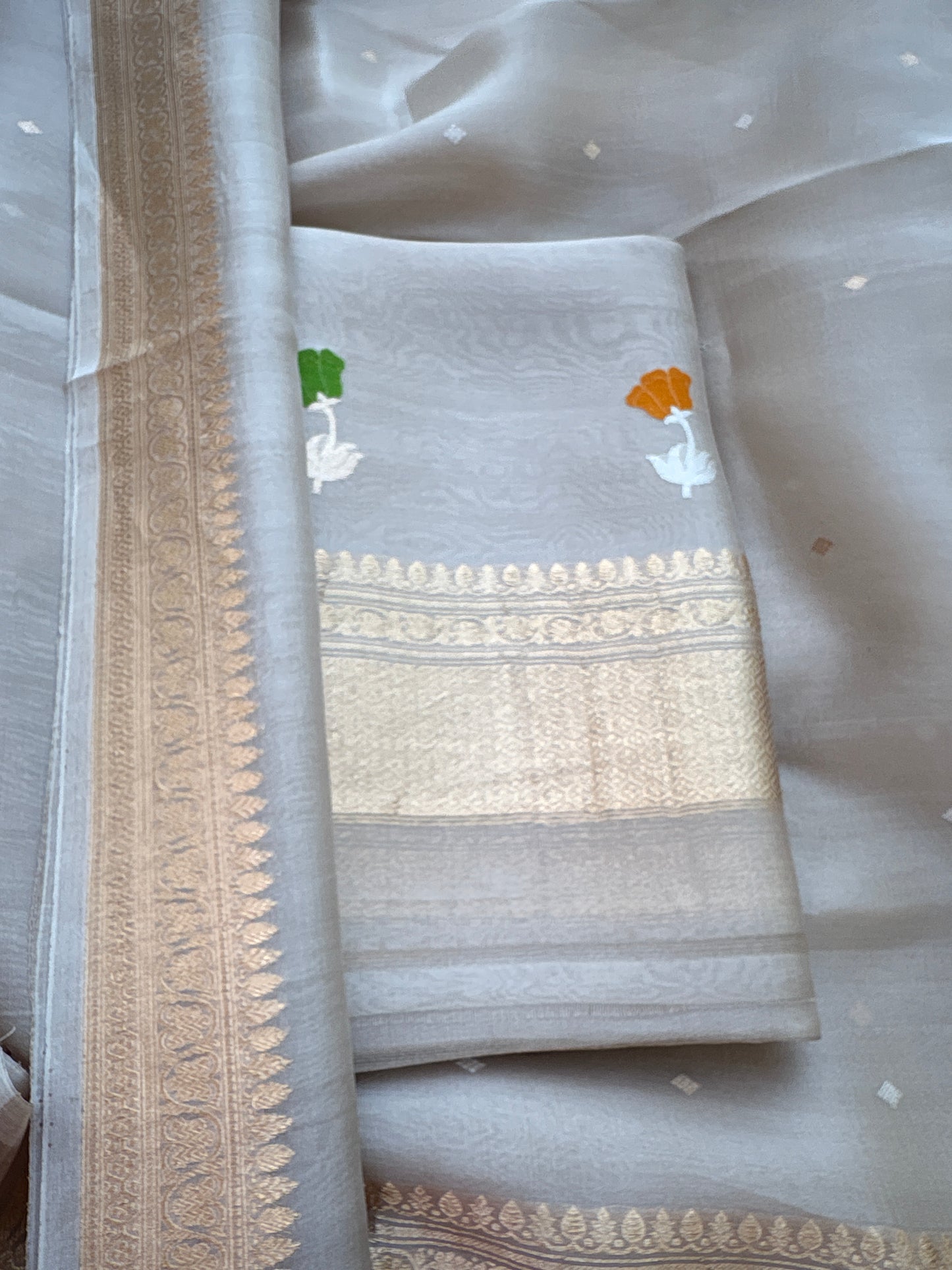 Grey Kora silk kadhwa suit set in rose design