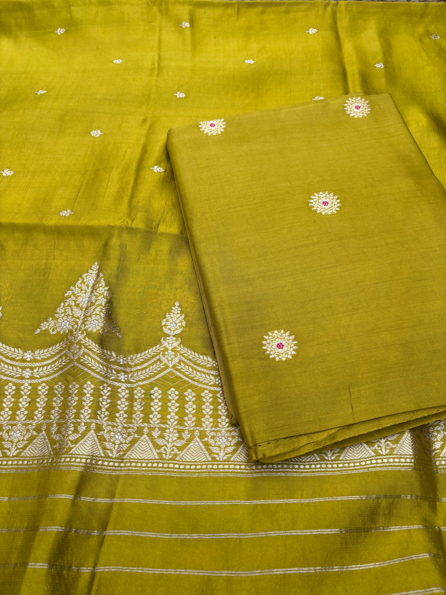 Green Chiniya silk 3 piece suit set