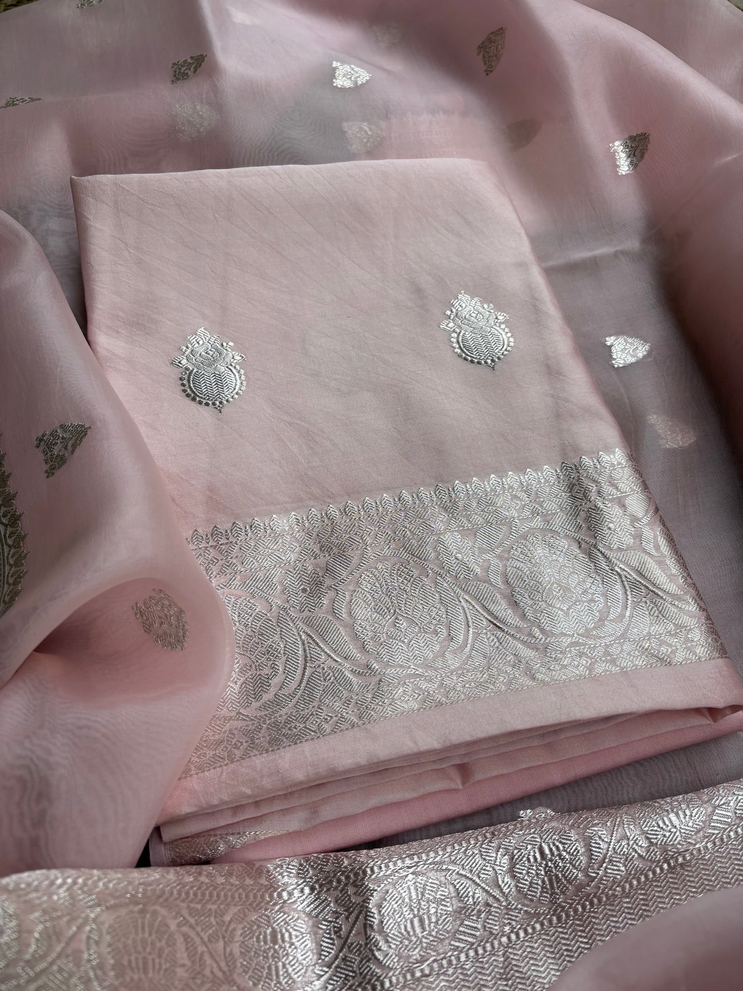 Pink Chiniya kadhwa silver zari 3 piece suit set