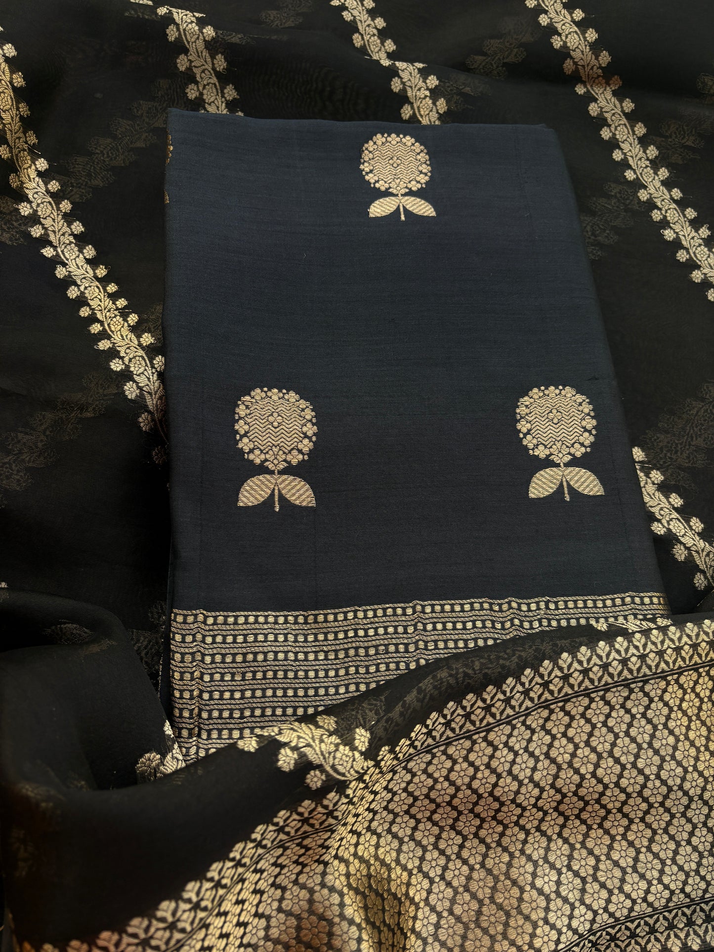 Black Chiniya kora silk suit set