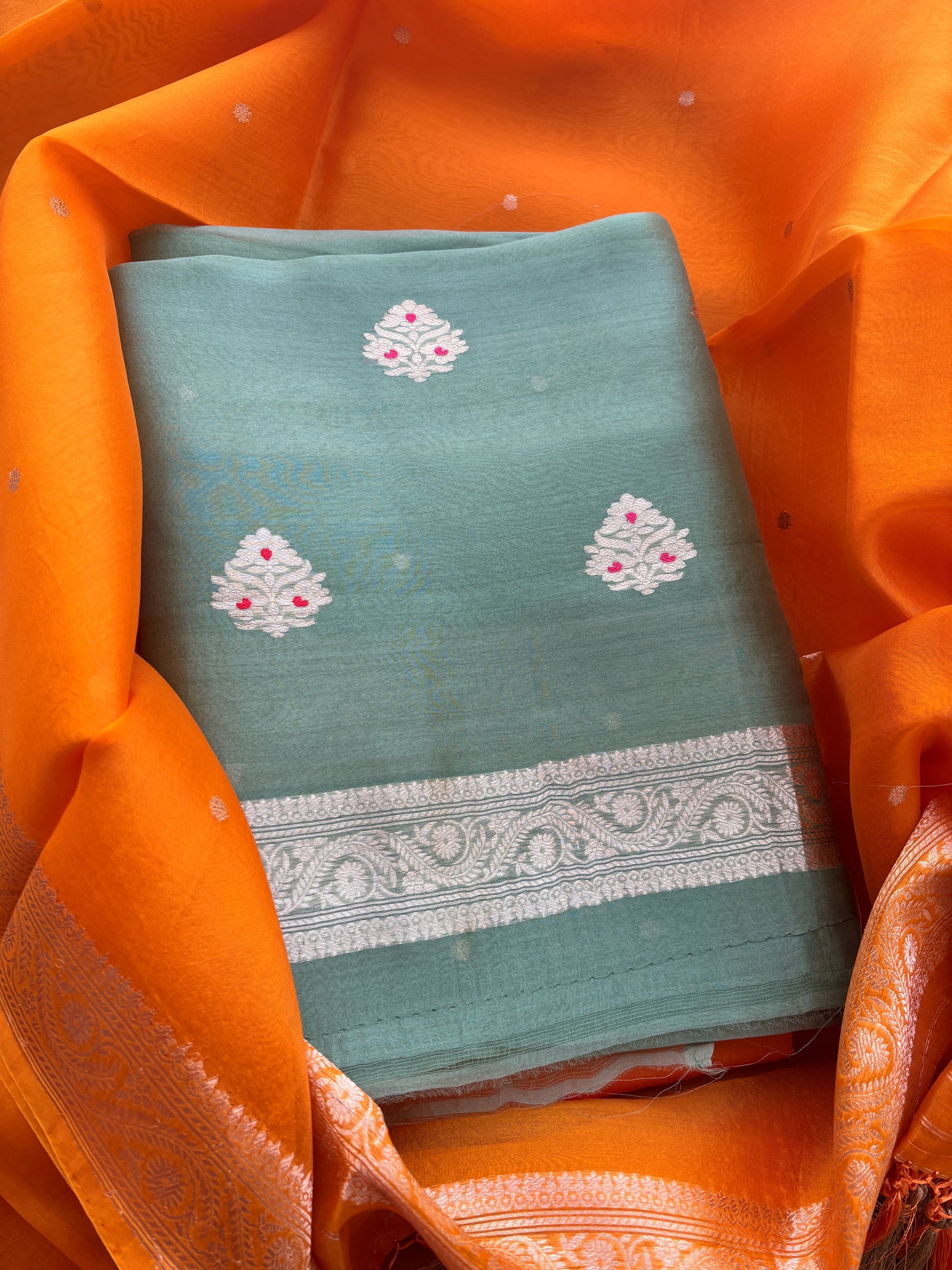 Green mustard kora kadhwa silk suit set