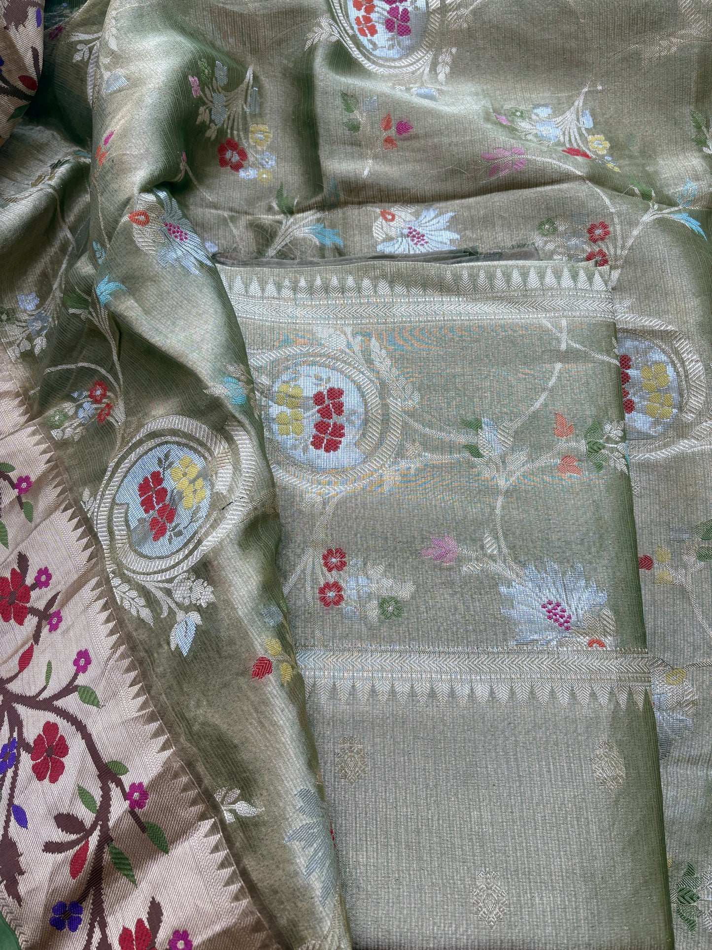 Green tissue meenadar suit set