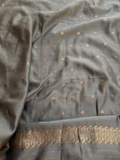 Grey handloom silk kadhwa suit set