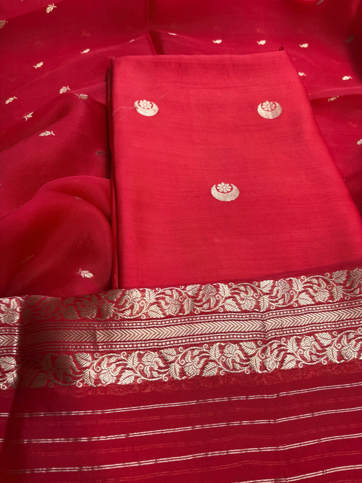 Red Chiniya Chand Tara suit set