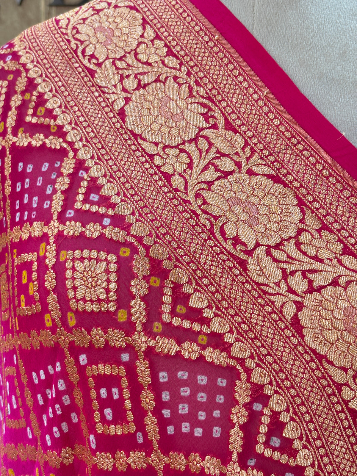 Pink shaded georgette dupatta