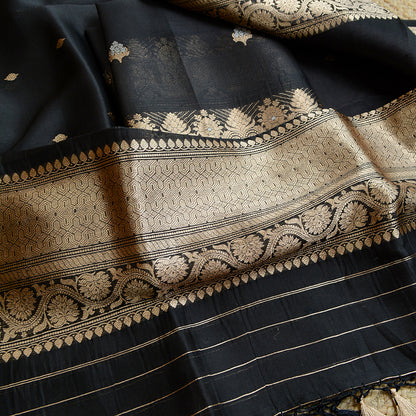 Black kora kadhwa silk suit set