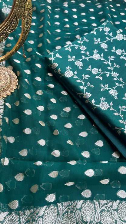 Green chiniya silk kurta, georgette dupatta, plain bottom.