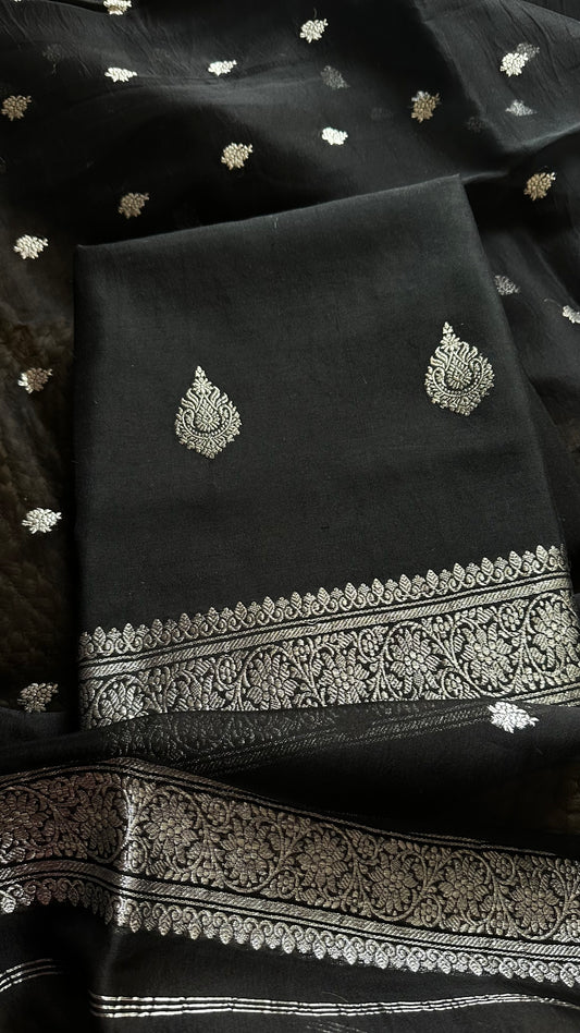 Black pure silver zari kurta, silver dupatta and plain bottom