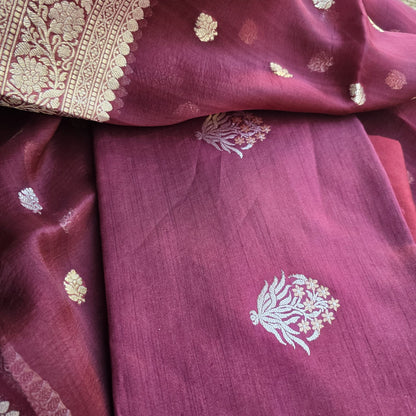 Maroon chiniya sona Rupa kadhwa kurta, kora silver zari dupatta, plain bottom