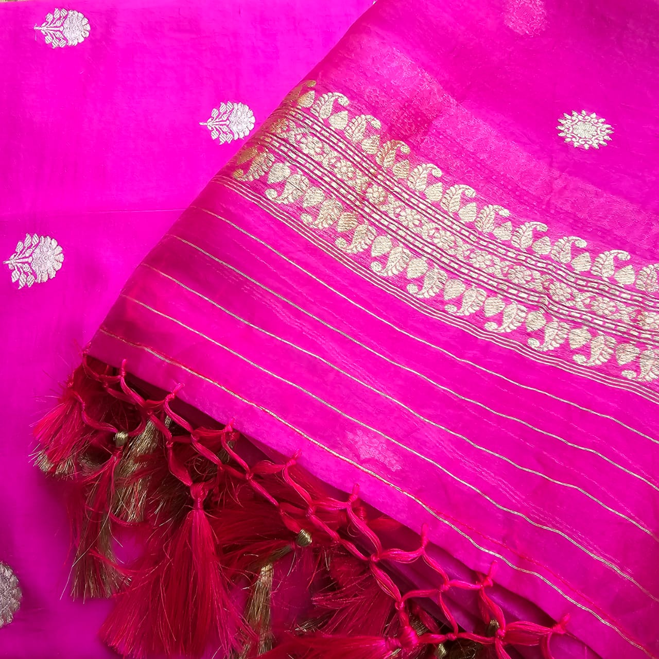 Rani pink chiniya kurta, kora silk dupatta and plain bottom.