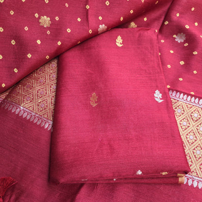 Red moonga silk kurta with moonga bandhani dupatta, plain bottom