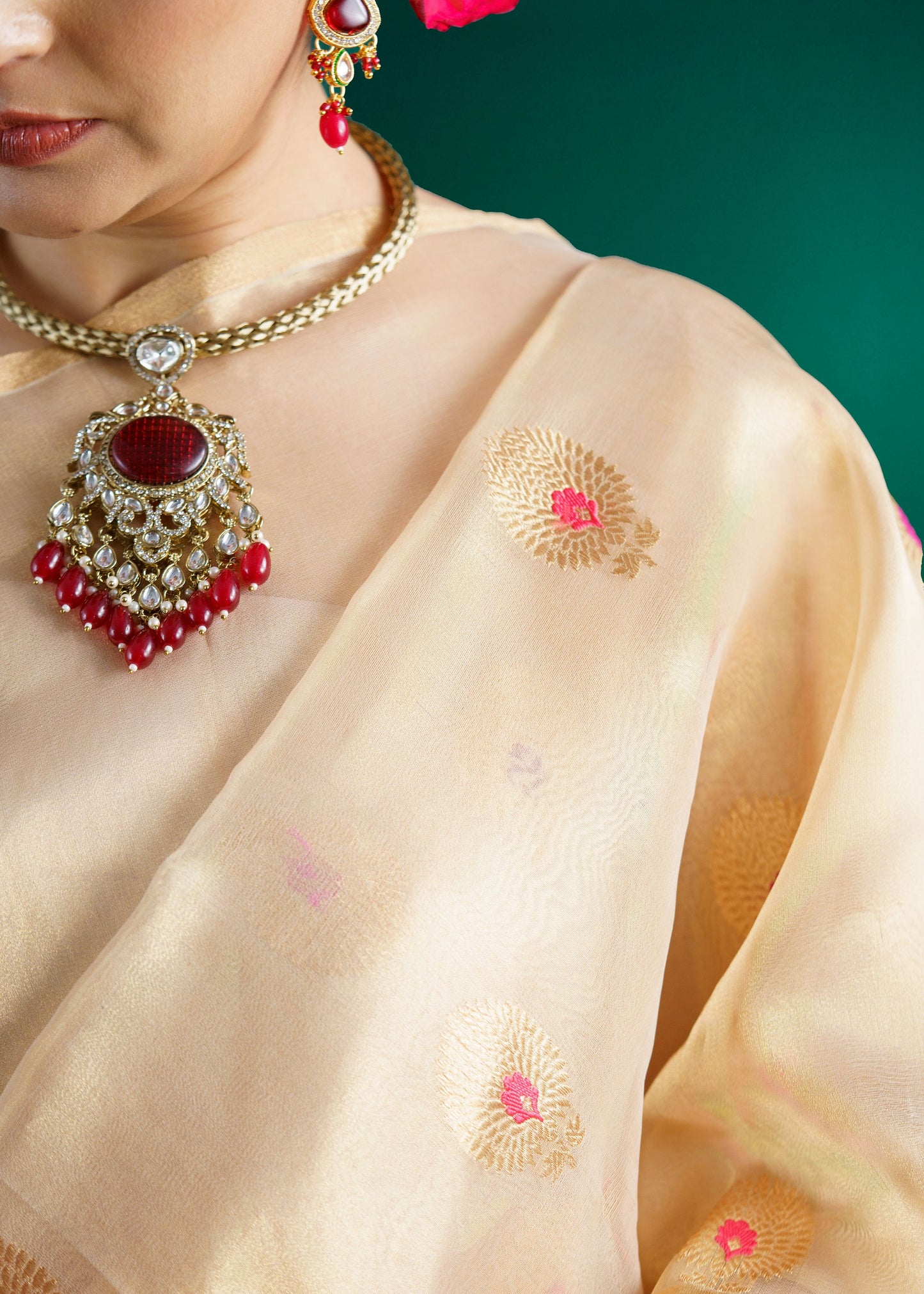 Beige pure meendar kadhwa tissue saree.