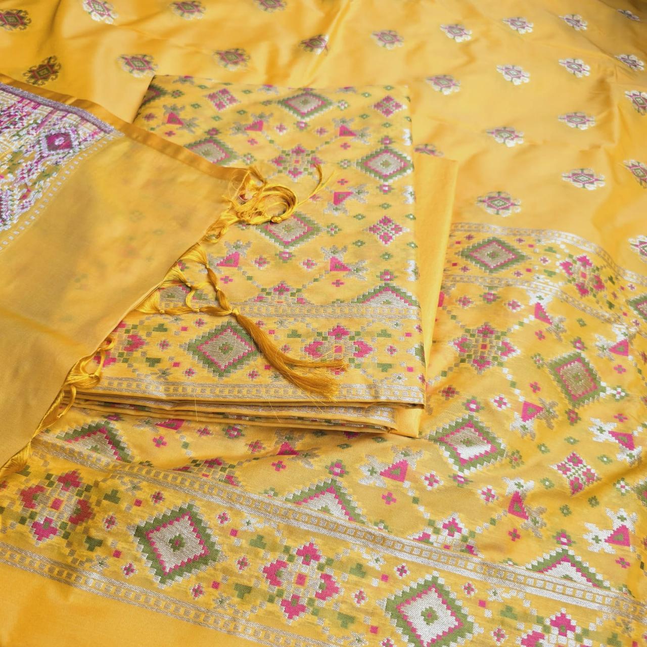 Gharchola silk suit, full jaal weaving kurta and dupatta, plain bottom